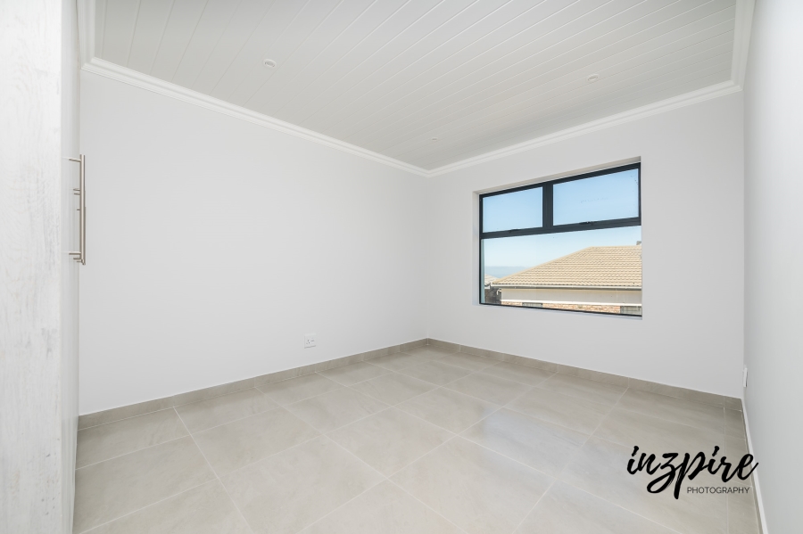 To Let 3 Bedroom Property for Rent in Dana Bay Western Cape
